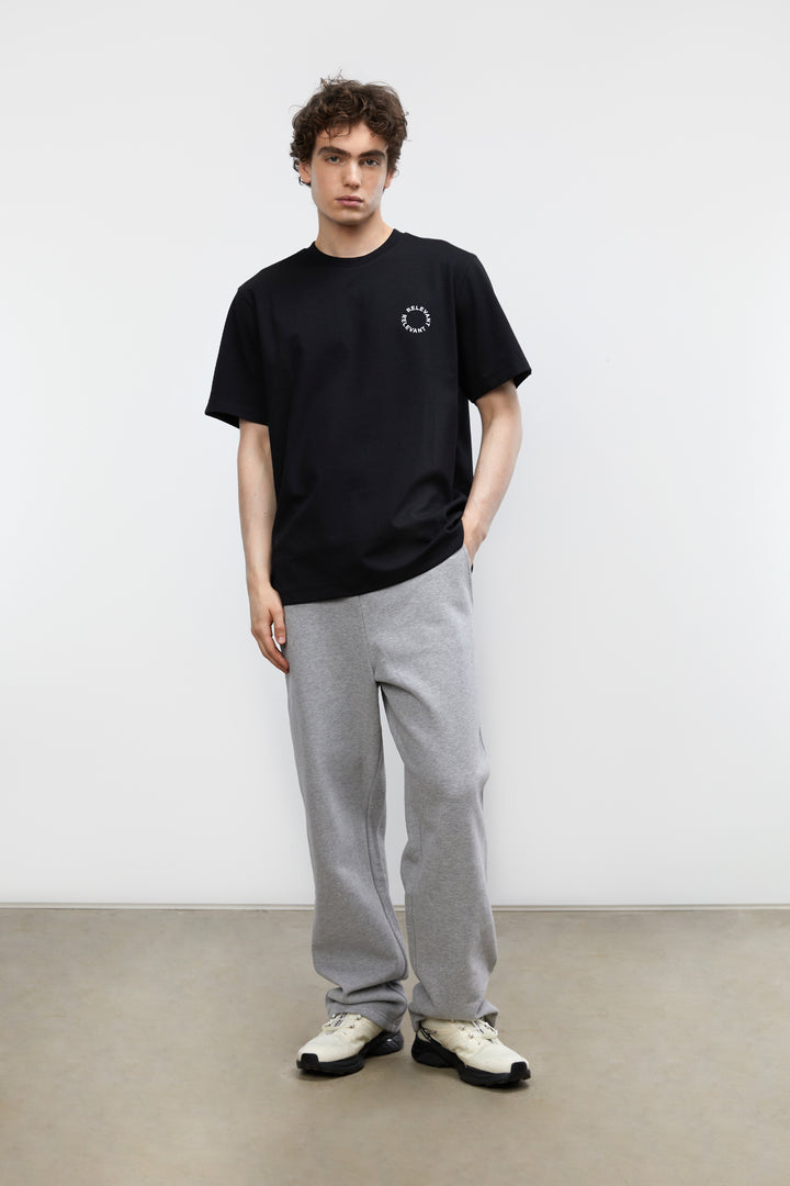 GRAPHIC T-SHIRT in Black — alternate angle