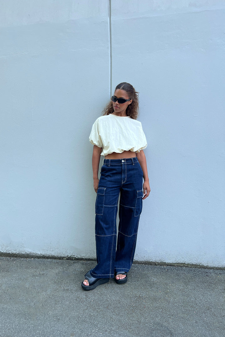 CROPPED TOP WITH DRAWCORD DETAILS