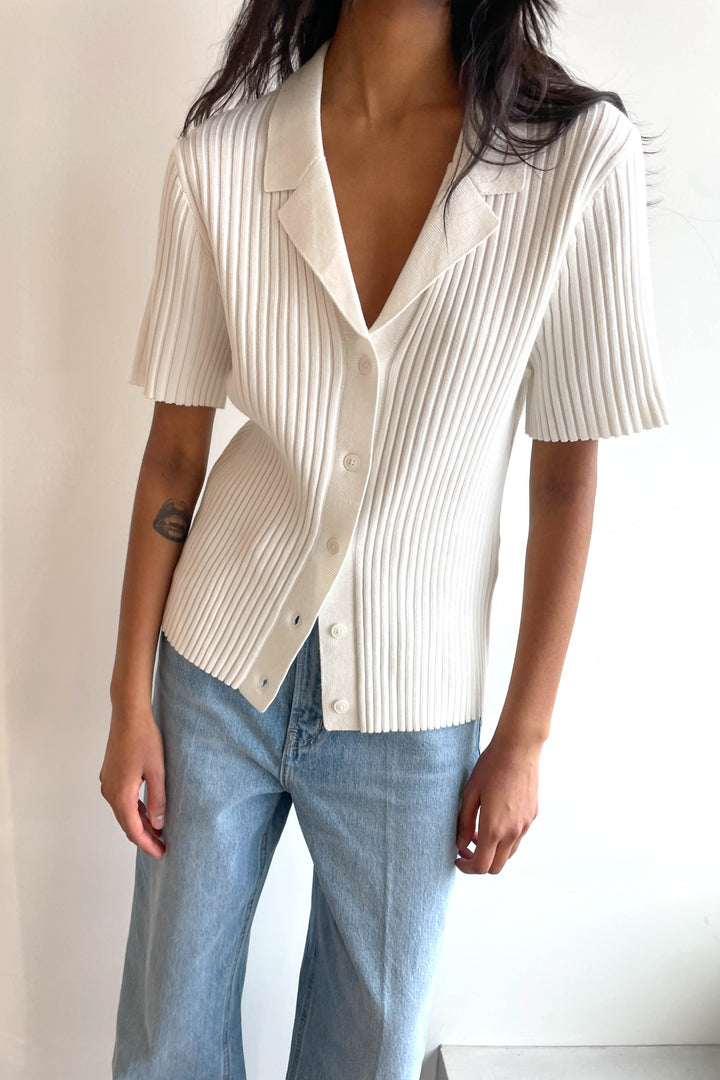 RIBBED BUTTON UP CARDIGAN