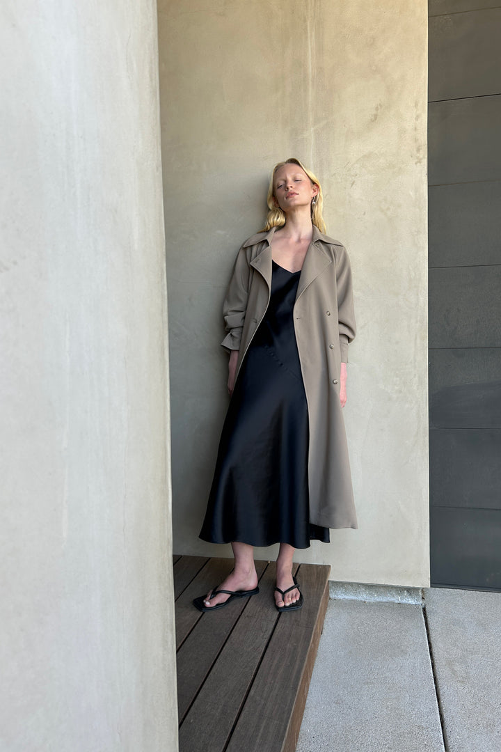 OVERSIZED TRENCH COAT