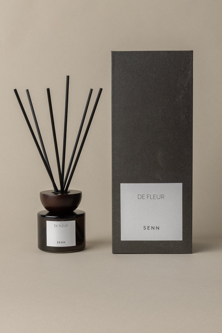 FRAGRANCE DIFFUSER in De Fleur — alternate angle