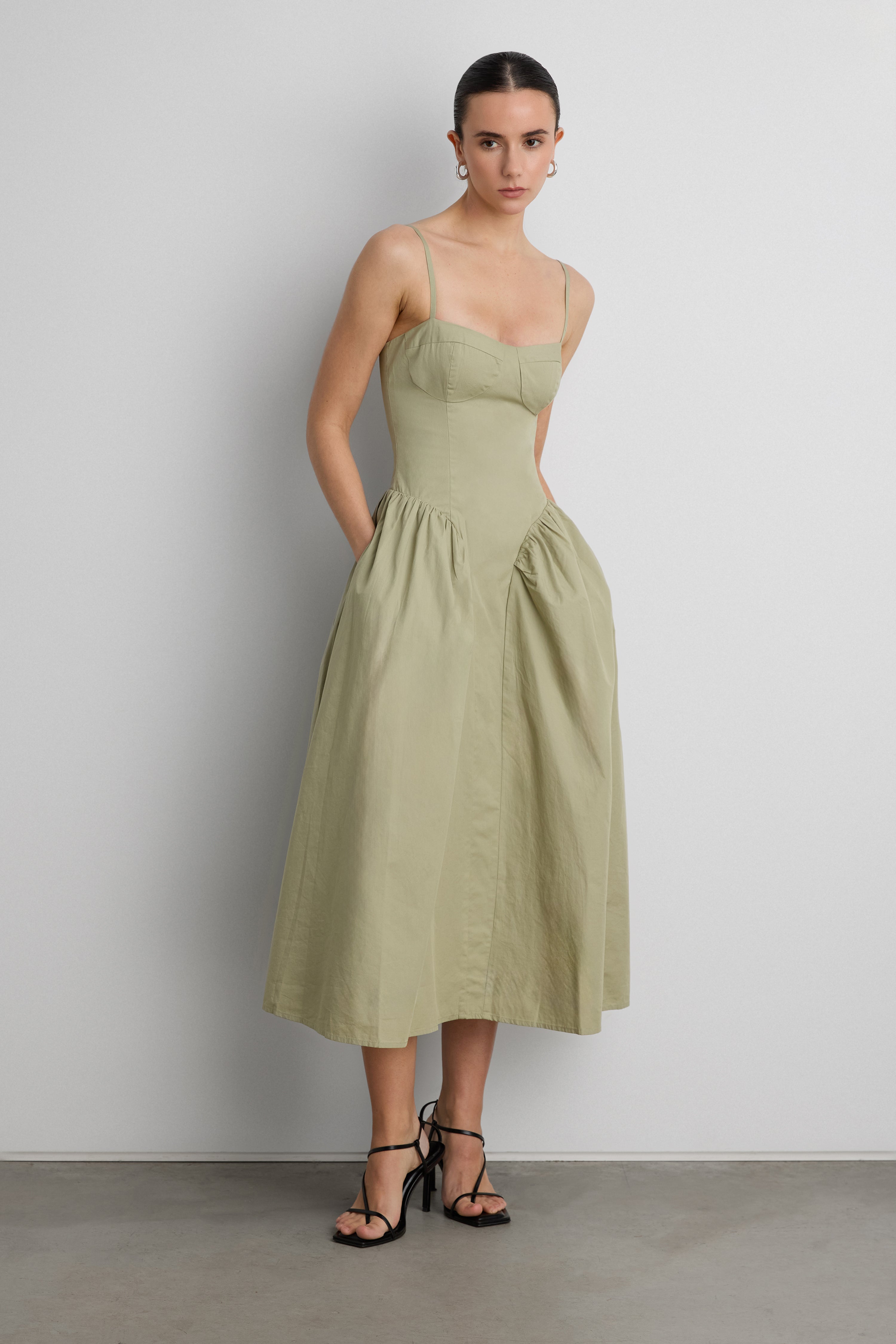 Dress-15480_Tea-1_3000x.jpg?v=1769146537 Dress-15480_Tea-1_3000x.jpg?v=1769146537