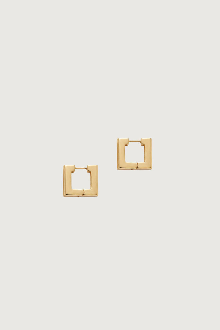RIDGED HUGGIE EARRINGS in Gold — alternate angle