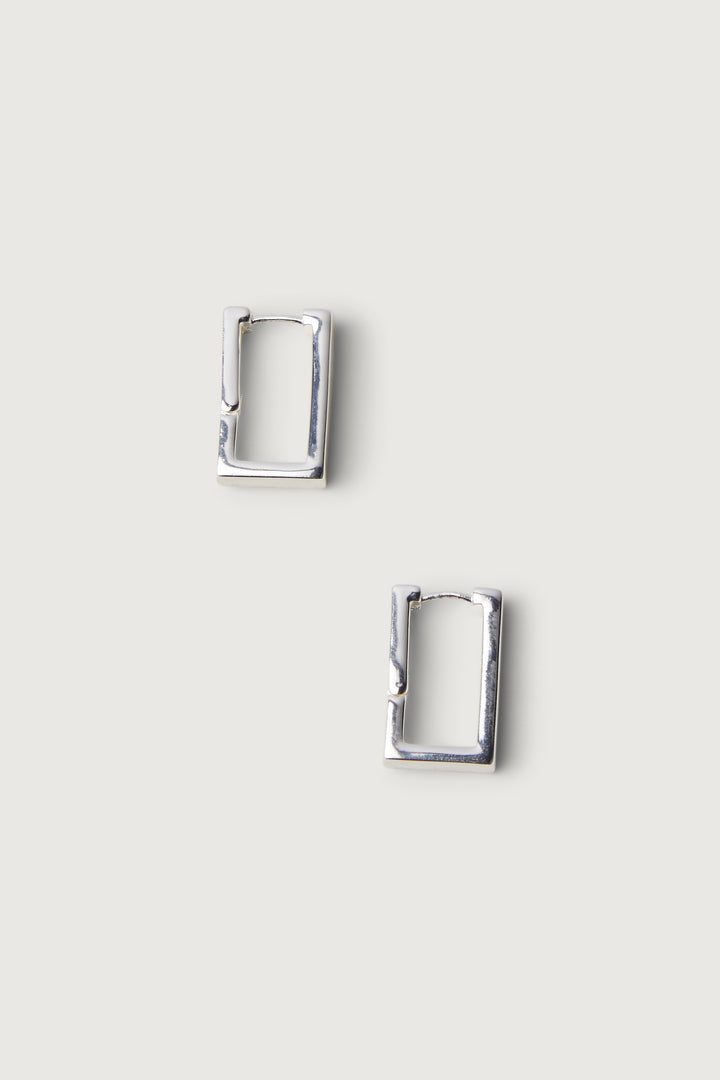 RECTANGULAR HOOP EARRING