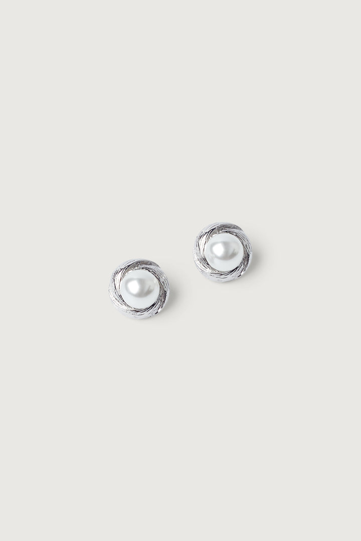 ROUND PEARL EARRING