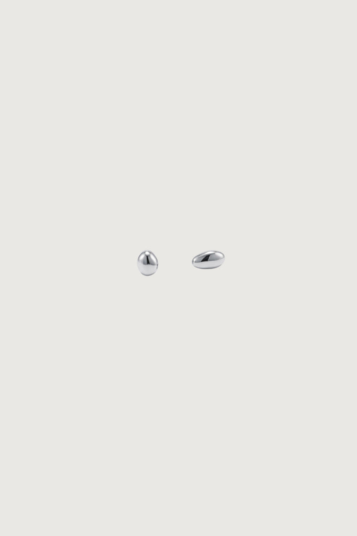 PEBBLE STUD EARRINGS in Silver — alternate angle
