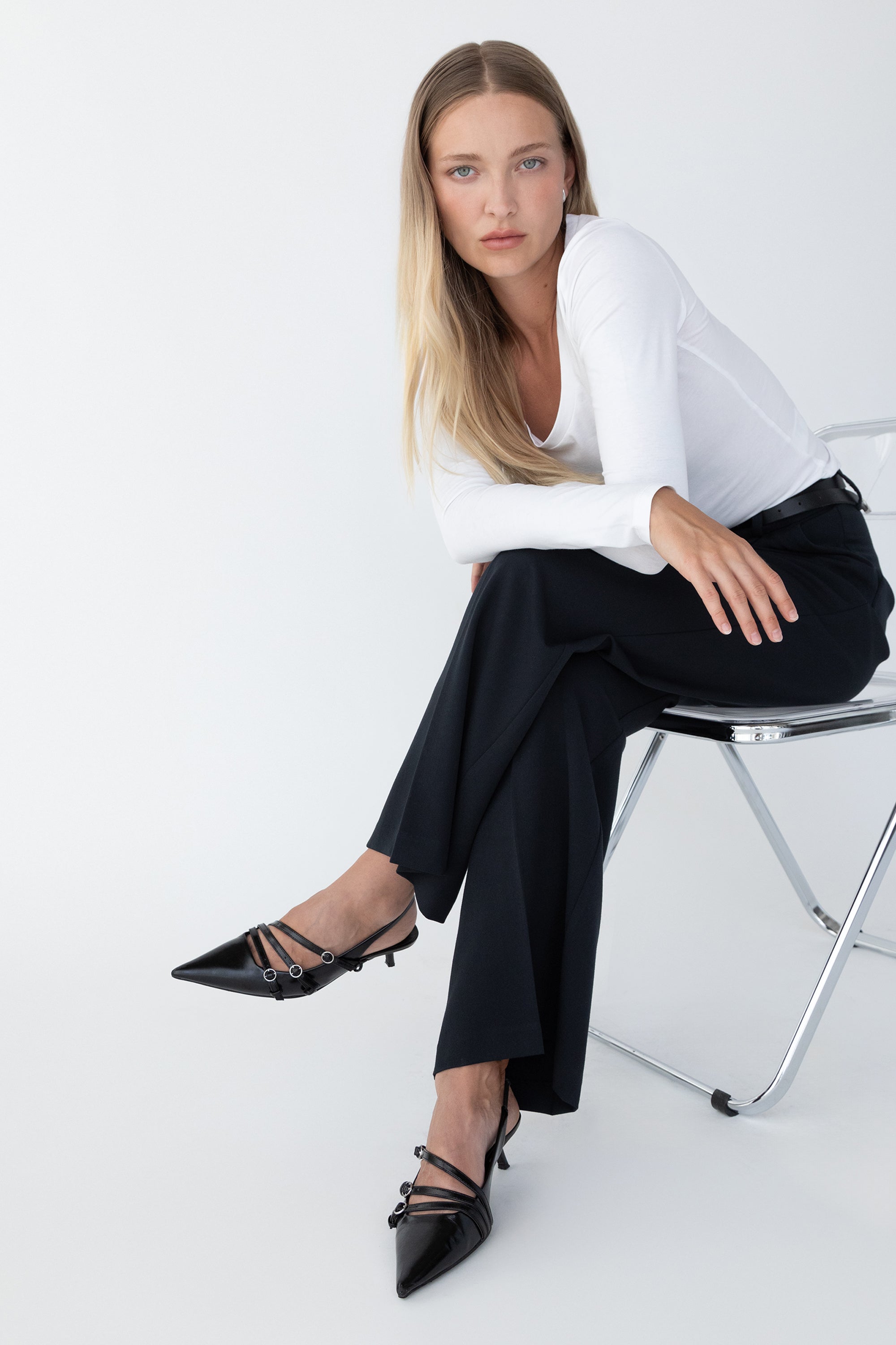 靴 Pointed Sling Back Mules Women's Black Pointed Suede Slingbacks | H&M CA