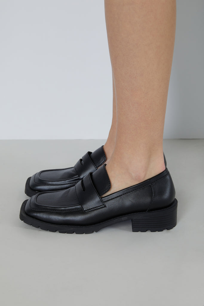 Square Toe Loafer | OAK + FORT