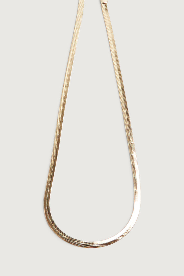 SNAKE CHAIN NECKLACE in Gold — alternate angle