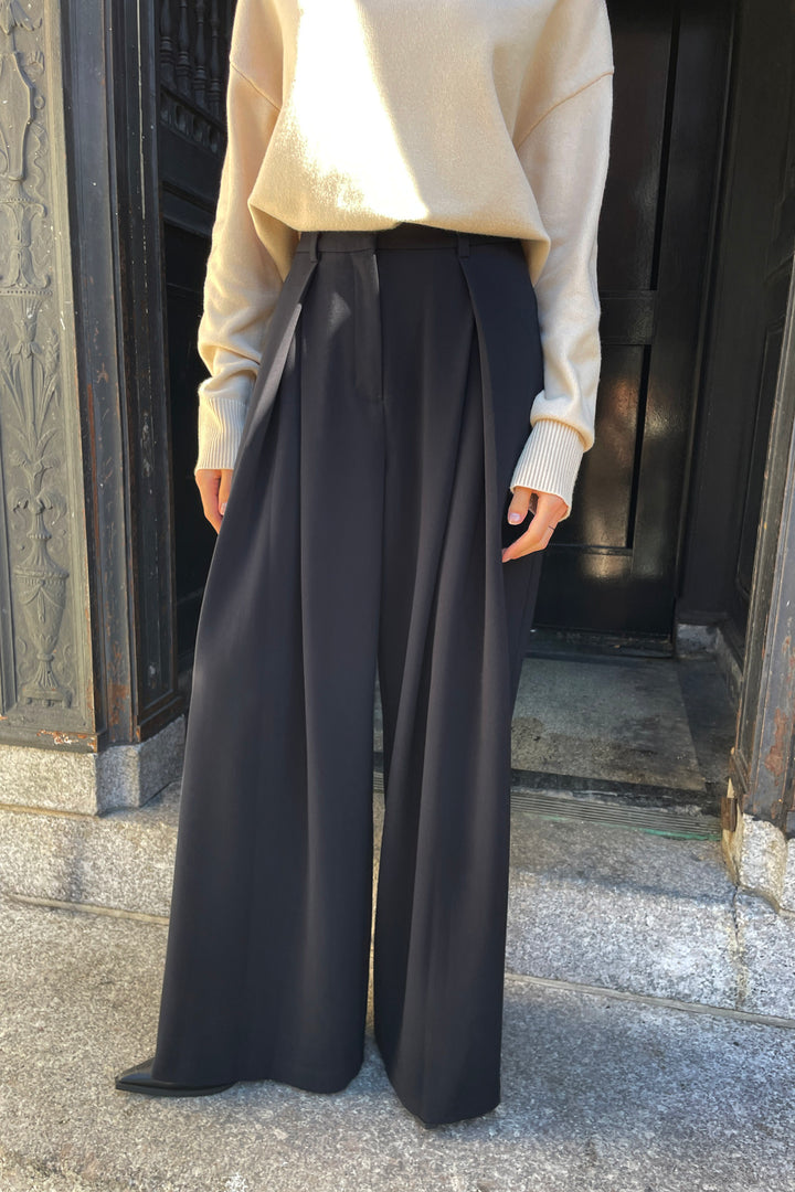 WIDE LEG PANT WITH FRONT PLEAT