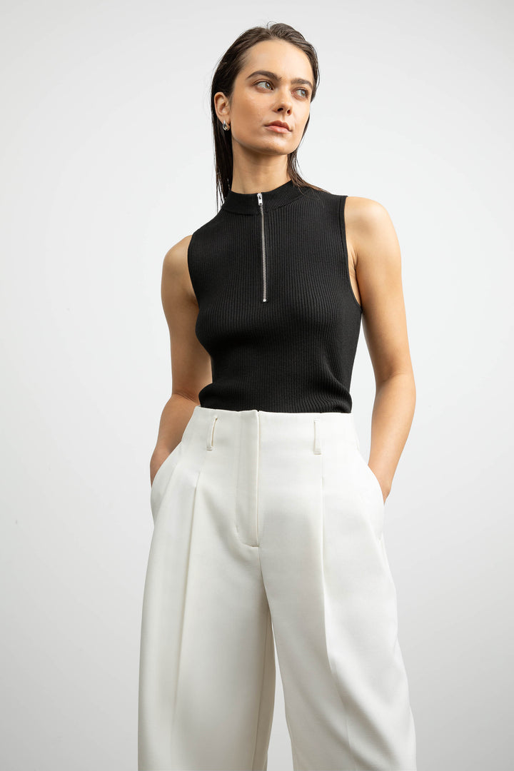 HIGH-RISE WIDE LEG SUITING PANT