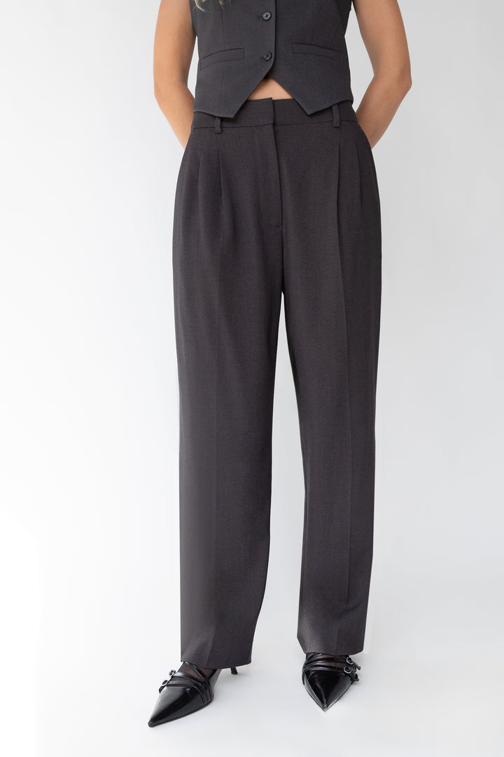 STRAIGHT LEG HIGH-RISE TROUSER