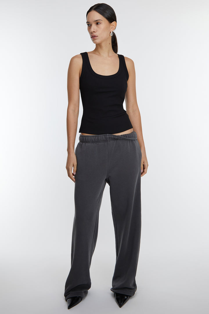 FLEECE STUDIO STRAIGHT LEG SWEATPANT