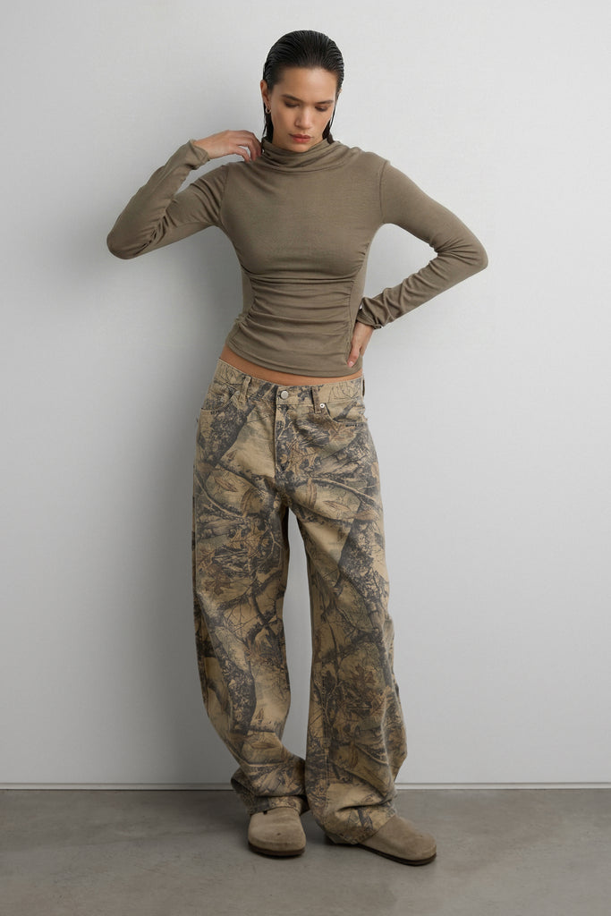 Camo Print Barrel Leg Pant | OAK + FORT