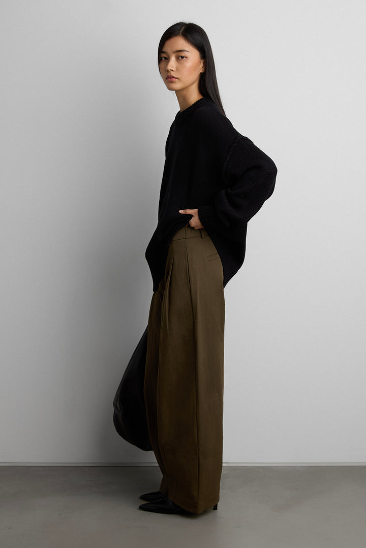 PETITE RELAXED PLEATED WIDE LEG PANT in Army Green — alternate angle