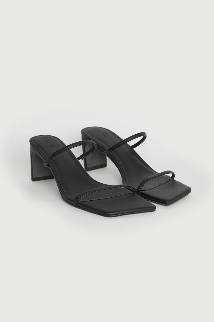 THIN STRAP HEELED SANDAL