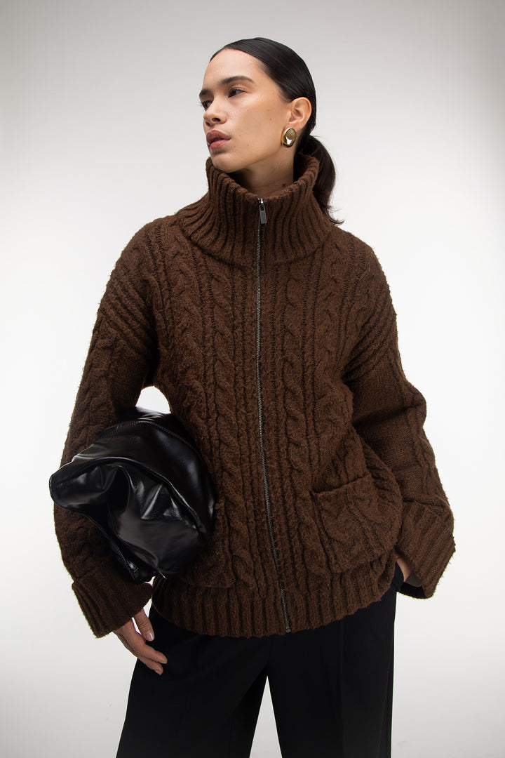 HIGH-NECKLINE CABLE KNIT ZIP-UP CARDIGAN