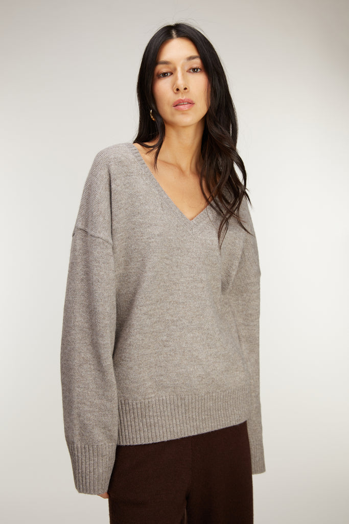 Relaxed Fit V-Neck Sweater | OAK + FORT
