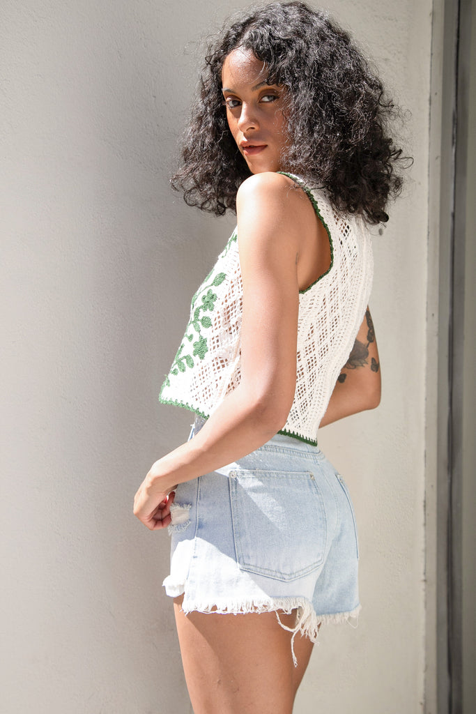 FLORAL EMBROIDERED SWEATER VEST – OAK + FORT