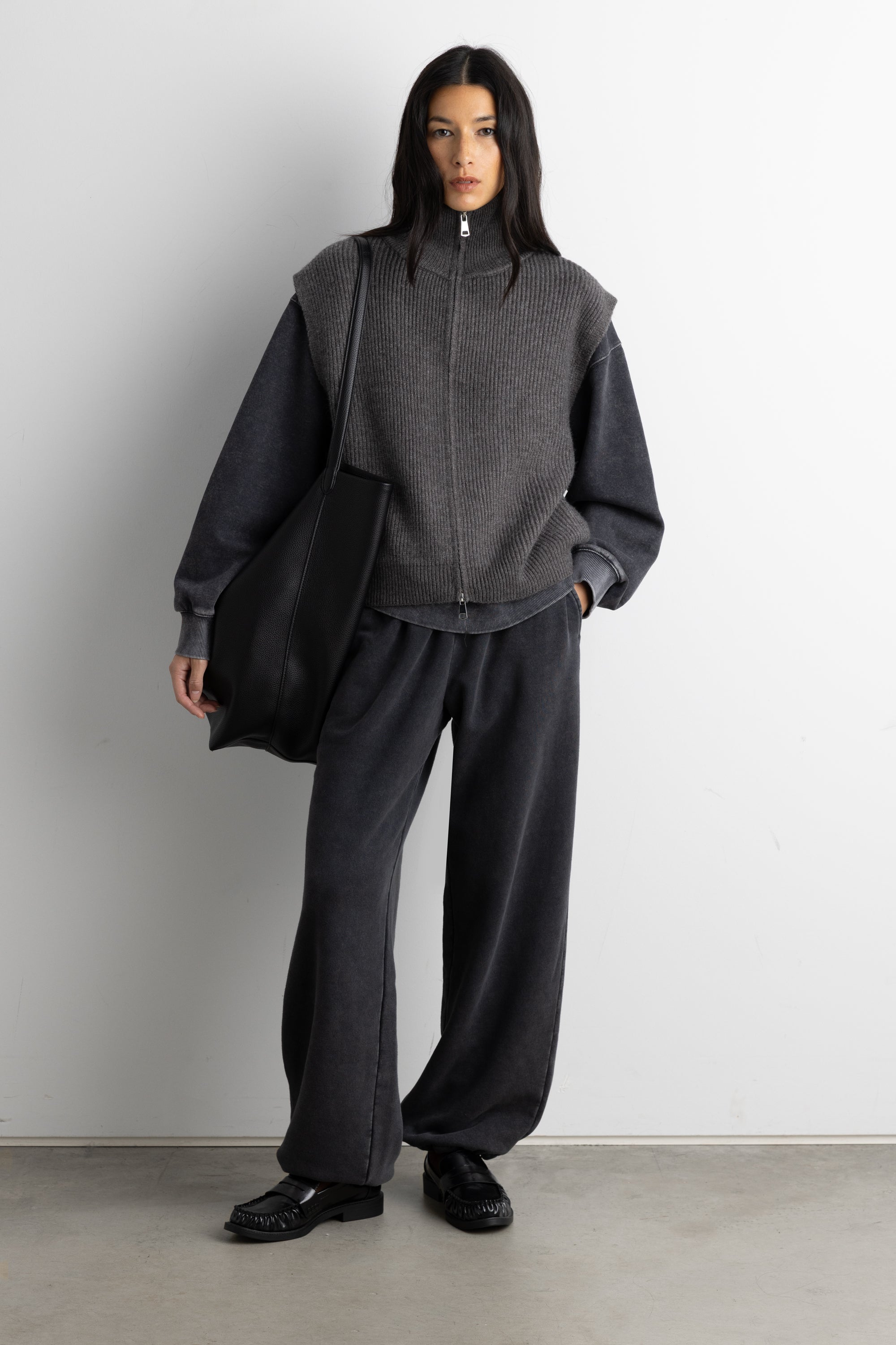 Sweater-16049_Charcoal-1_2000x