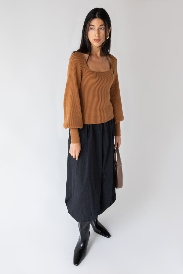 SQUARE NECK SWEATER