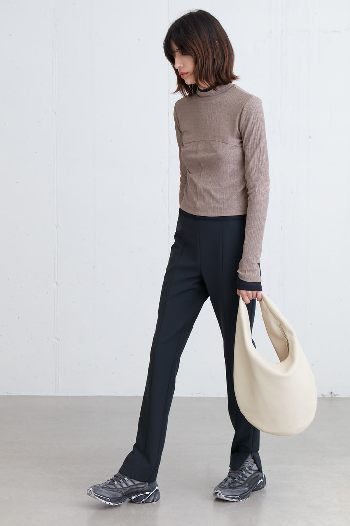 MOCKNECK TOP WITH SEAM DETAILS