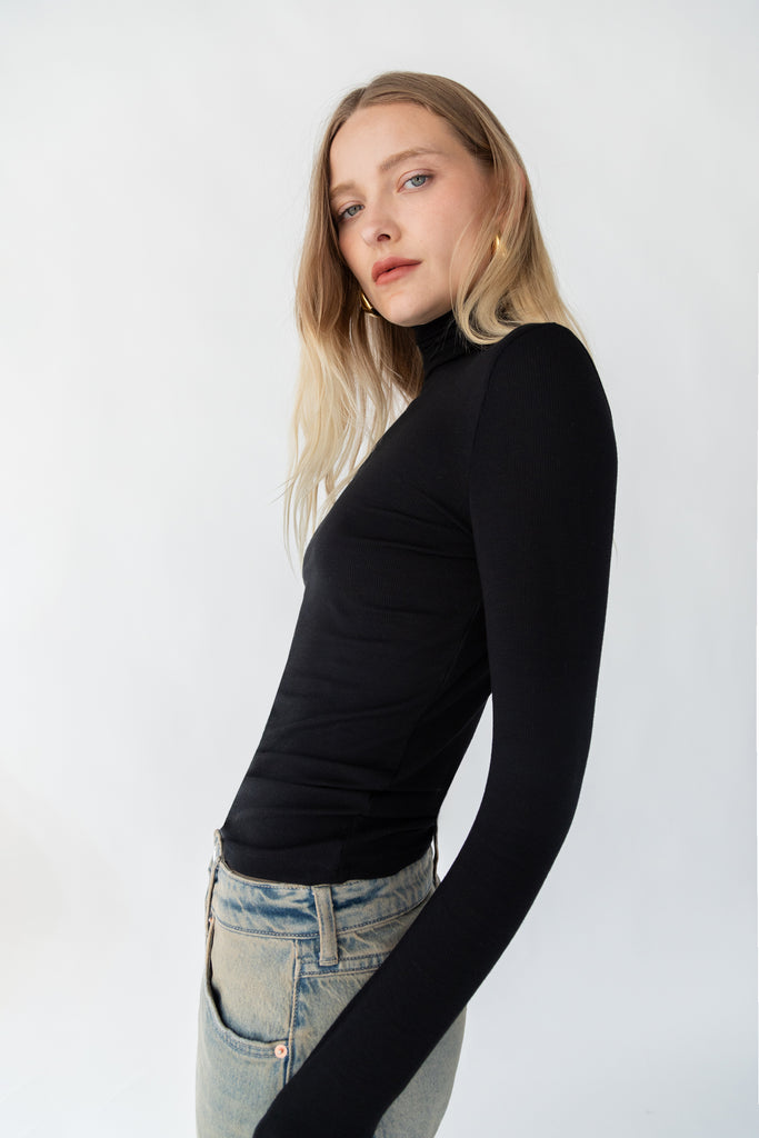 Knit turtleneck top store