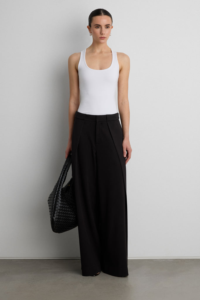 Ponte Knit High-Stretch Scoop Neck Tank Top | OAK + FORT