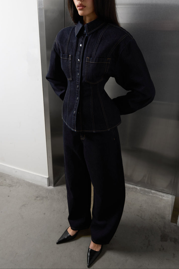 CINCHED WAIST DENIM SHIRT in Rinsed Indigo Wash — alternate angle