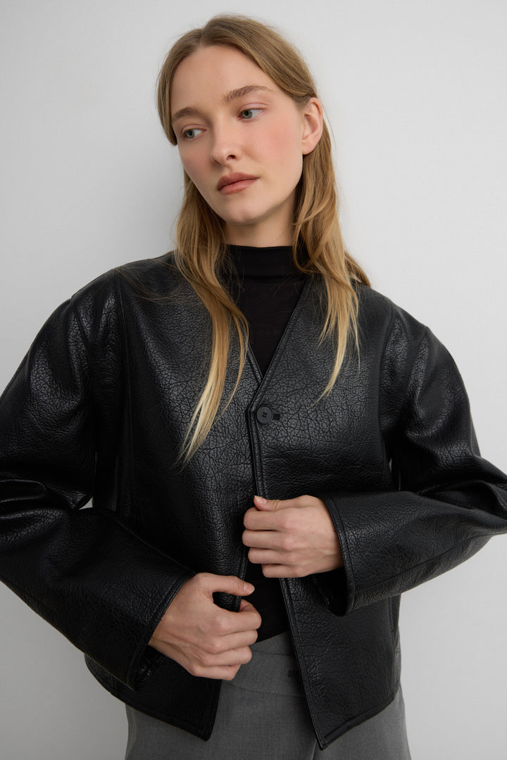 FITTED MOCKNECK TANK TOP in Black — alternate angle