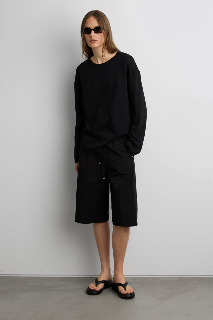 RELAXED LONG SLEEVE T-SHIRT in Black — alternate angle