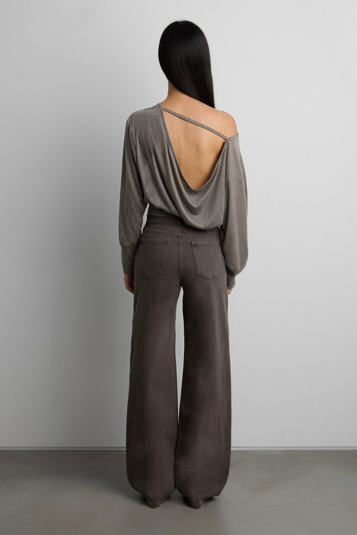 GATHERED WAIST LONG SLEEVE TOP in Gray — alternate angle